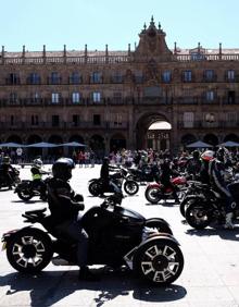 Imagen secundaria 2 - Más de un centenar de moteros ruedan 137 kilómetros en Salamanca para concienciar contra el Bullying