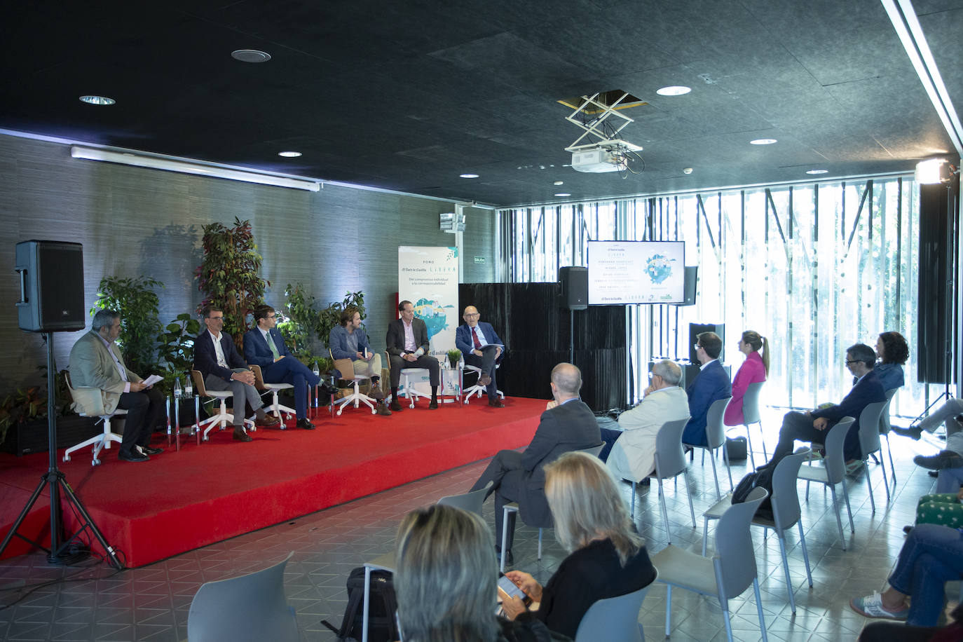 Fotos: La mesa redonda sobre gestión de residuos y la basuraleza, en imágenes