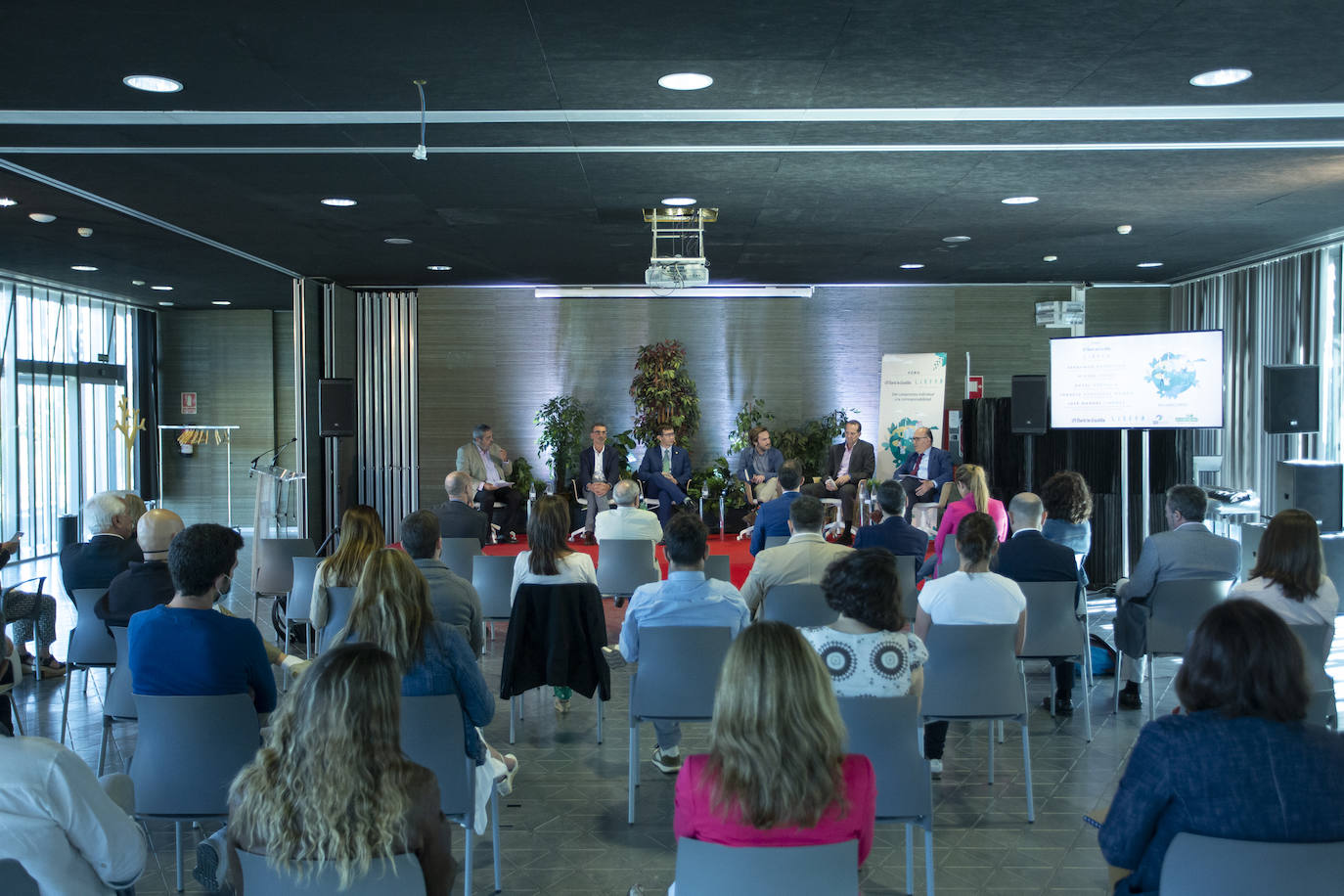Fotos: La mesa redonda sobre gestión de residuos y la basuraleza, en imágenes