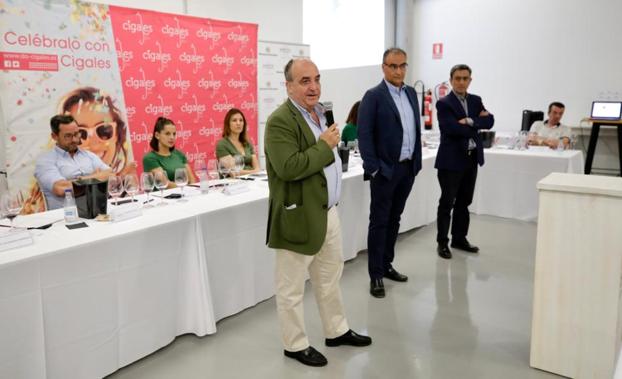 Juan Pedro Medina defiende el potencial de un «gran alimento» como es el el vino