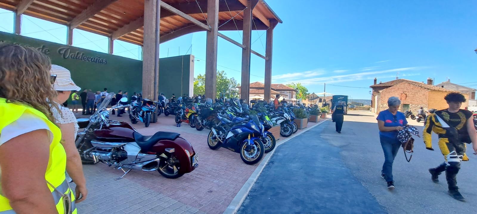 Herrera de Valdecañas disfruta del mundo de las motos