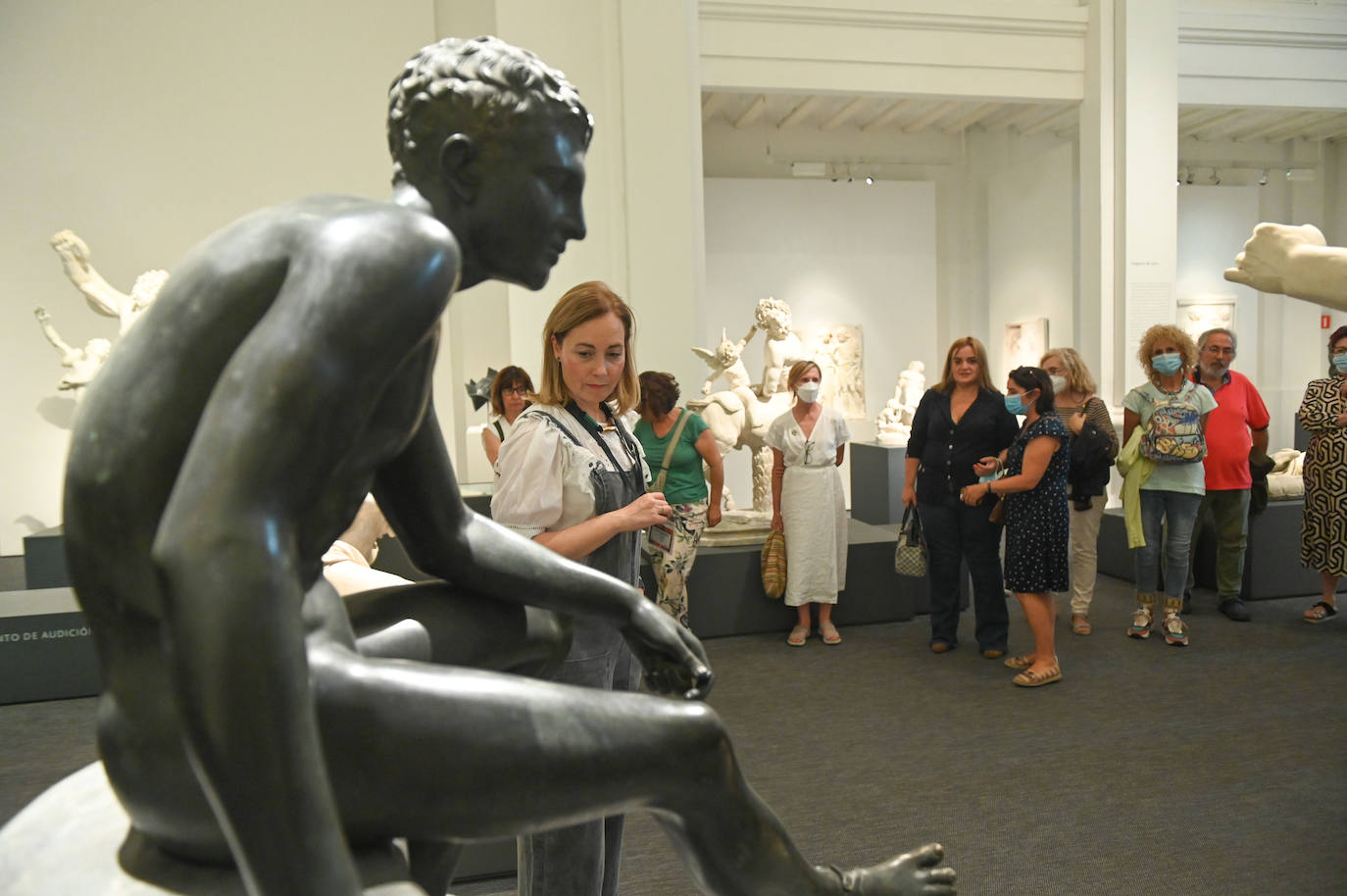 Fotos: El Museo Nacional de Escultura acoge su primera exposición LGTBI+