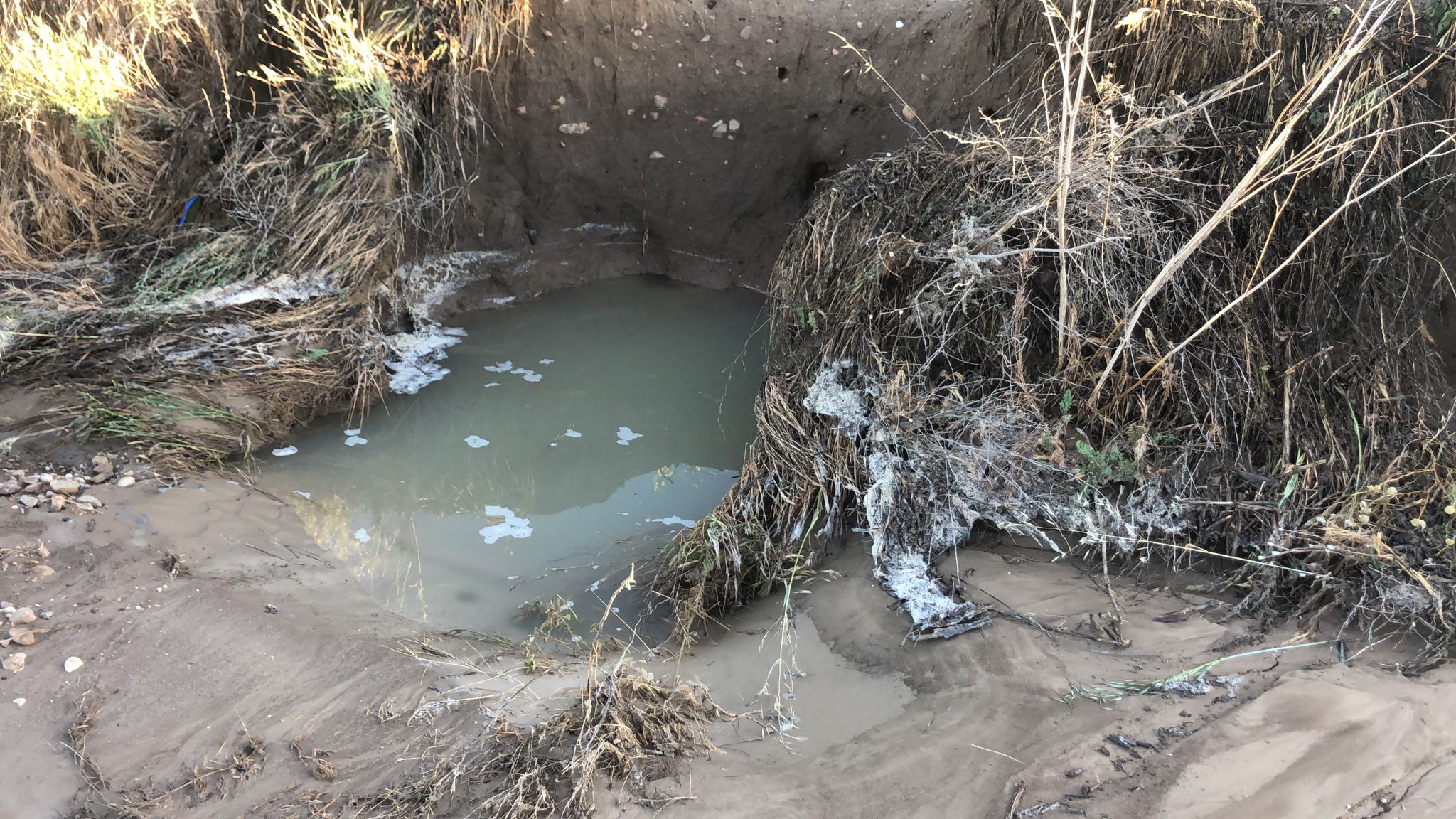 Fotos: El nuevo reventón de la tubería del canal de Riaza, en imágenes