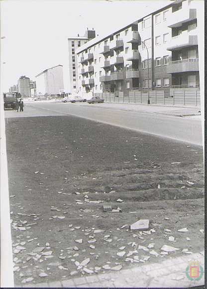 El barrio de la Victoria, construido en los años 30 para alojar a población obrera, era, por entonces, la única zona residencial de entidad a ese lado del río.