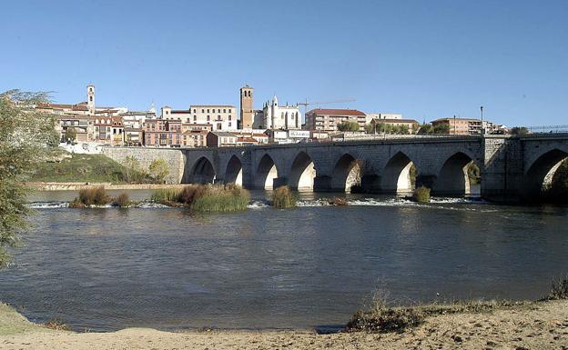 Tordesillas, en alerta por el bajo nivel del Duero y manantiales que se han secado