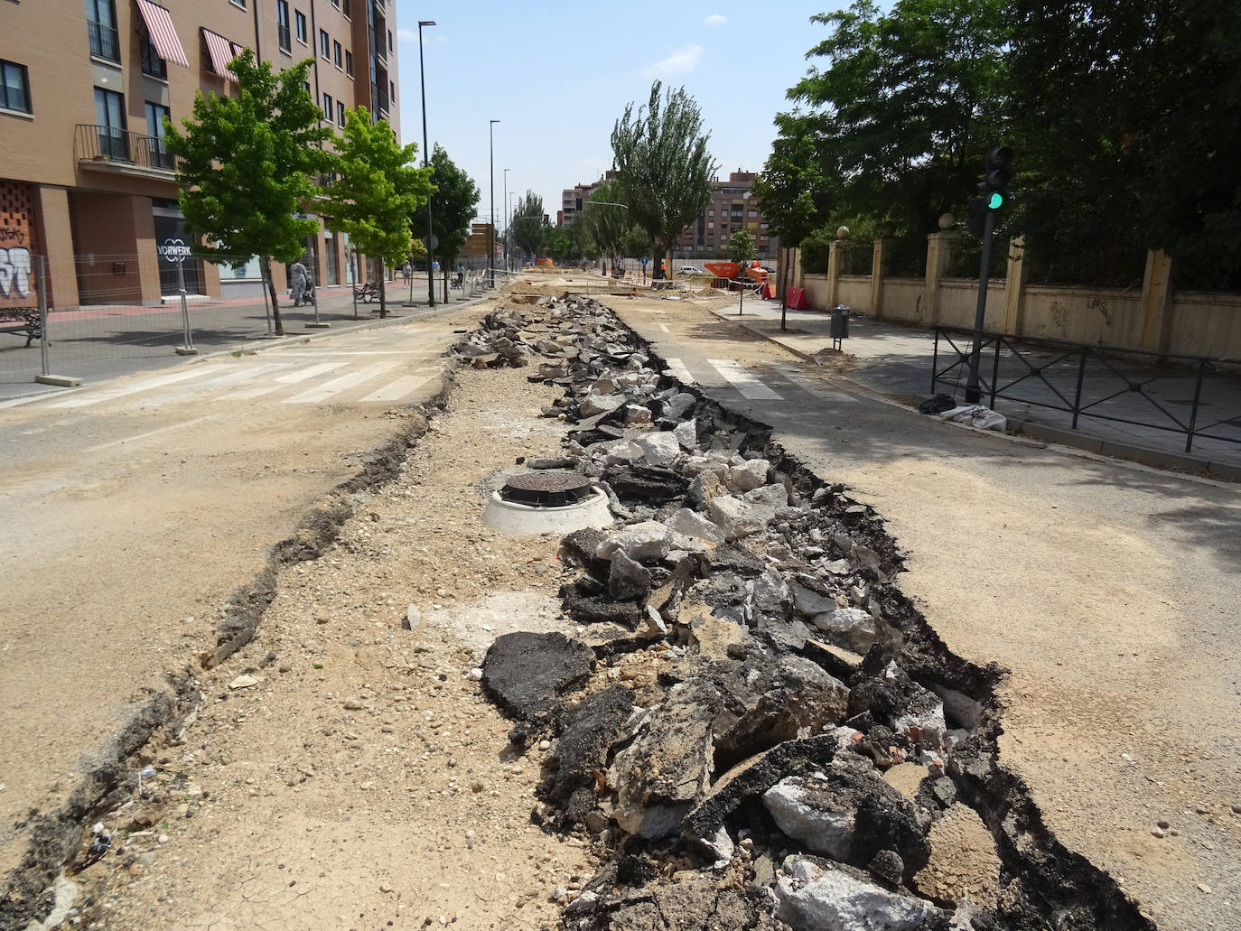 Fotos: El derribo de la tapia abre los terrenos al nuevo barrio de Valladolid