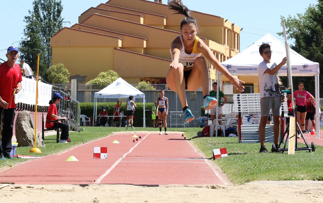 Jornada de atletismo en Segovia.