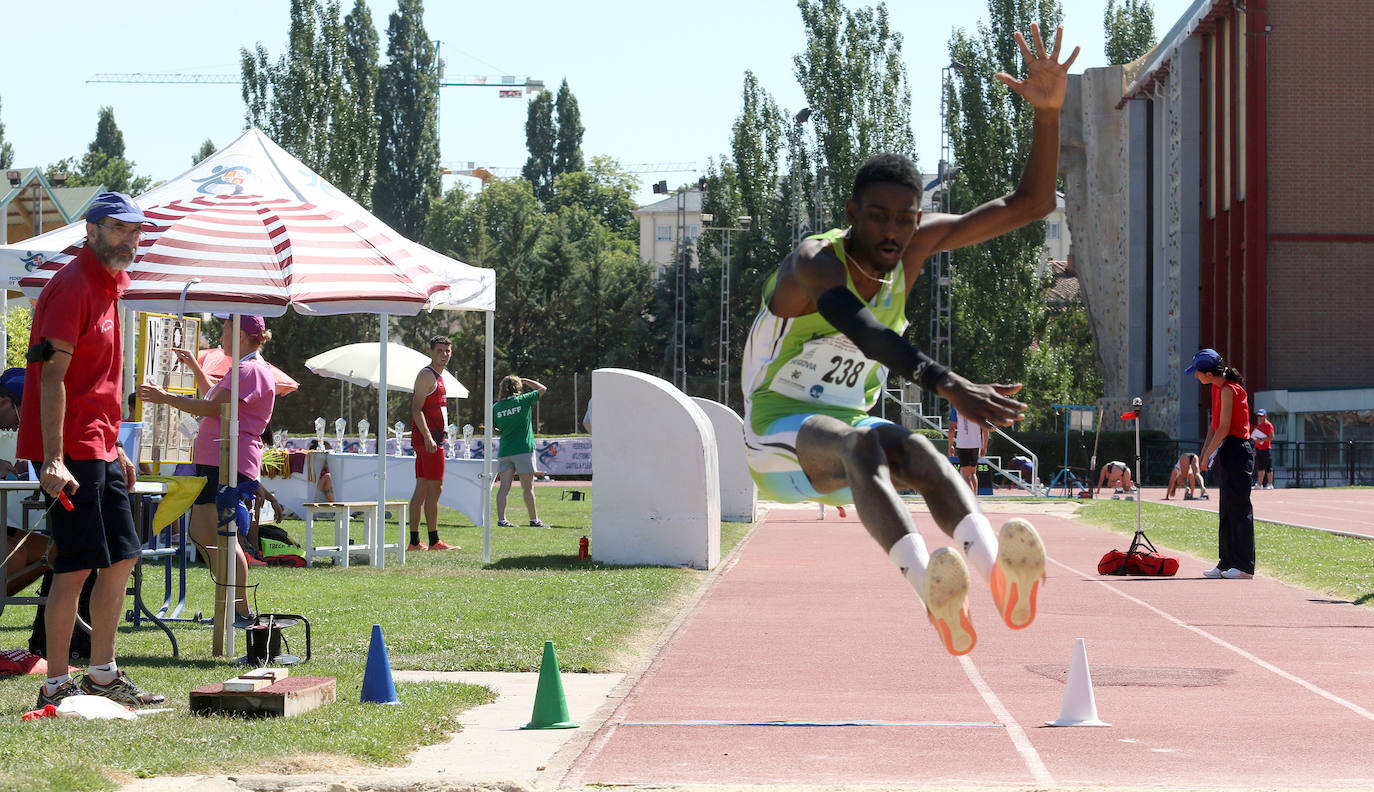 Jornada de atletismo en Segovia.