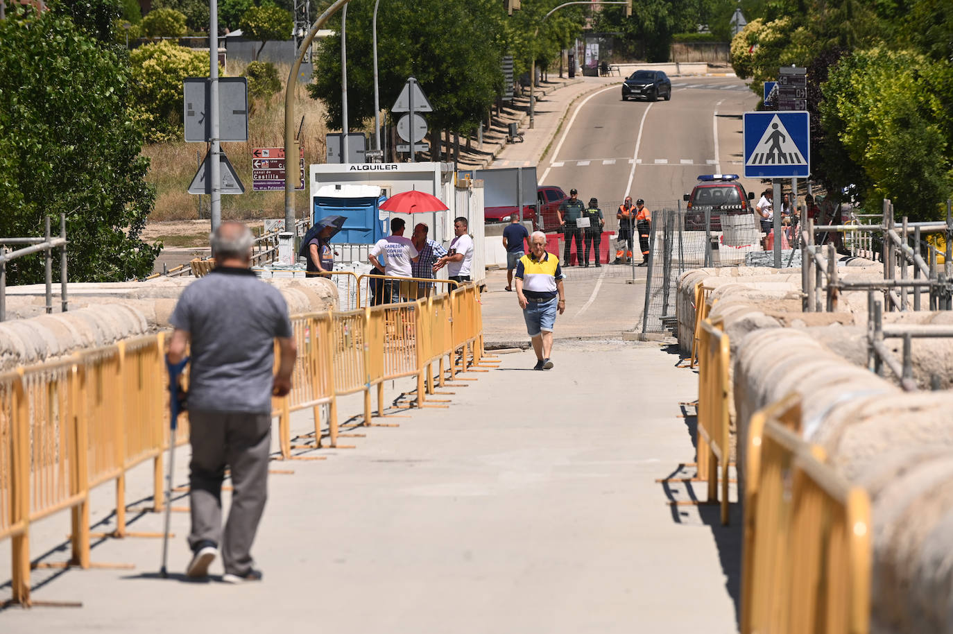 Fotos: Cabezón pide un nuevo viaducto y expresa su hartazgo por el retraso de las obras