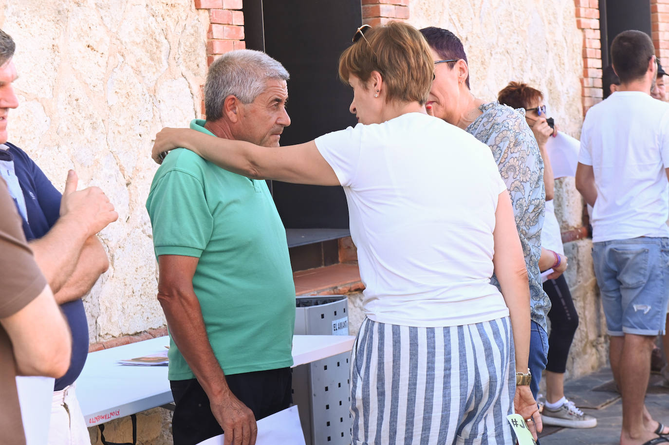 Fotos: Concentración en Traspinedo seis meses después de la muerte de Esther López