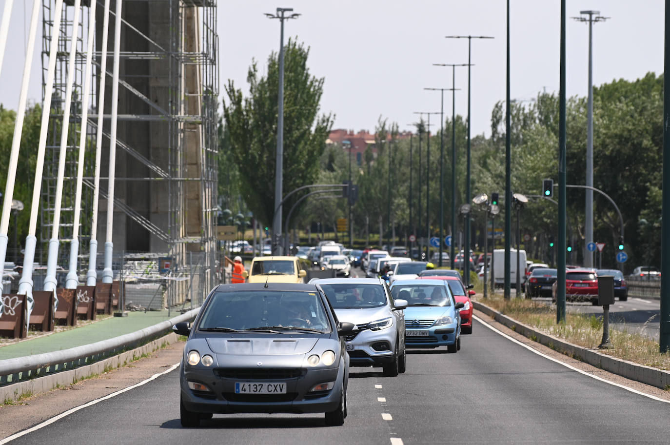 Fotos: Obras en las velas del puente de Hispanoamérica en Valladolid