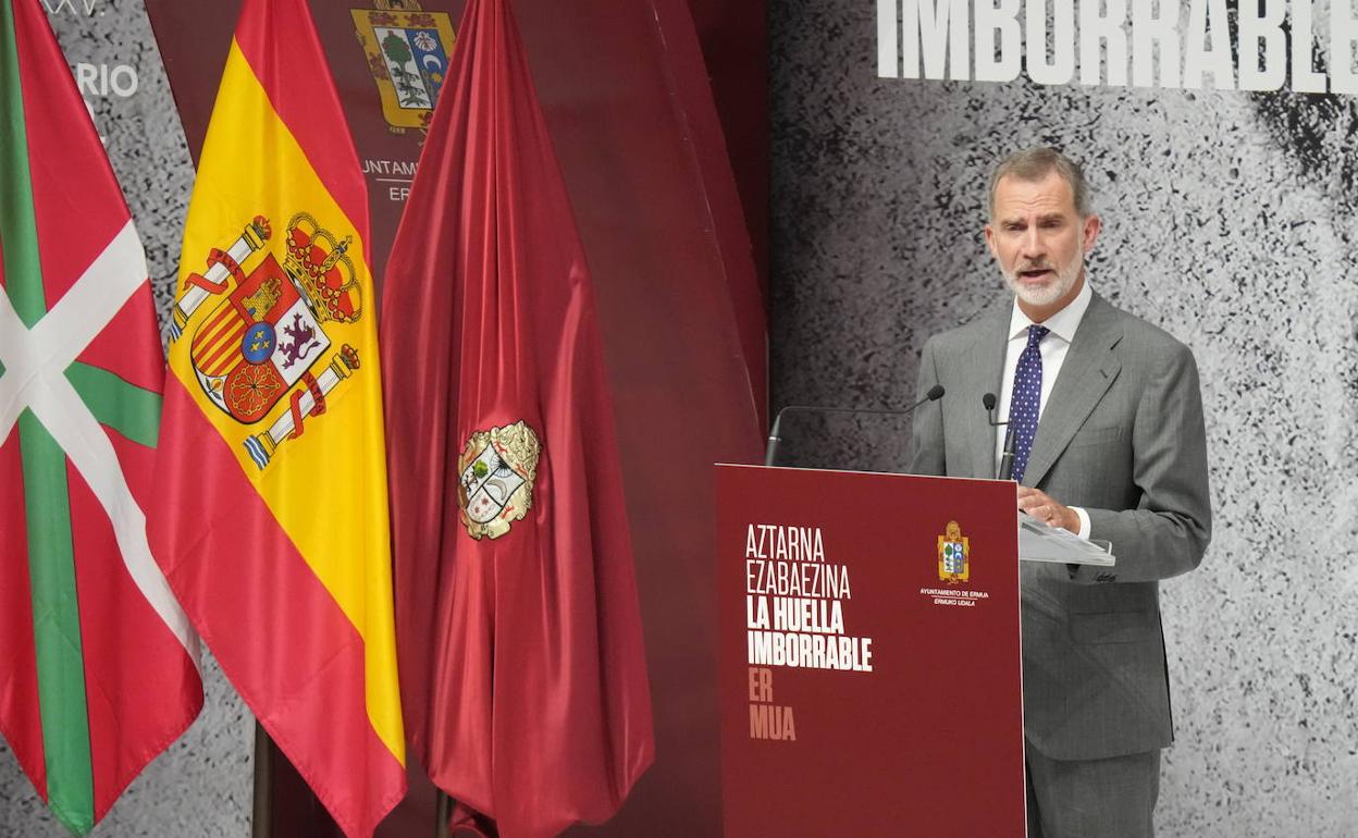 El Rey interviene en el homenaje a Miguel Ángel Blanco, en Ermua. 