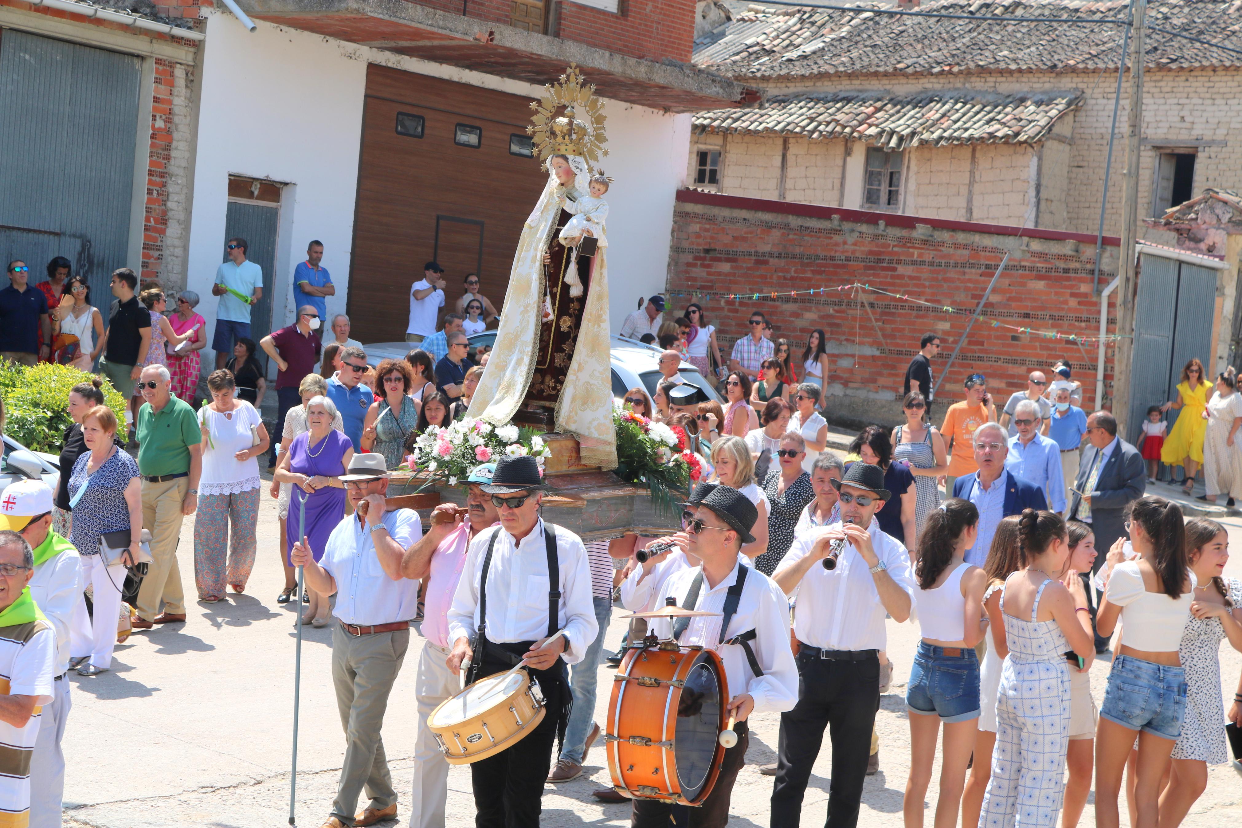 Cevico Navero celebró con todos los honores sus fiestas en honor de la Virgen del Carmen