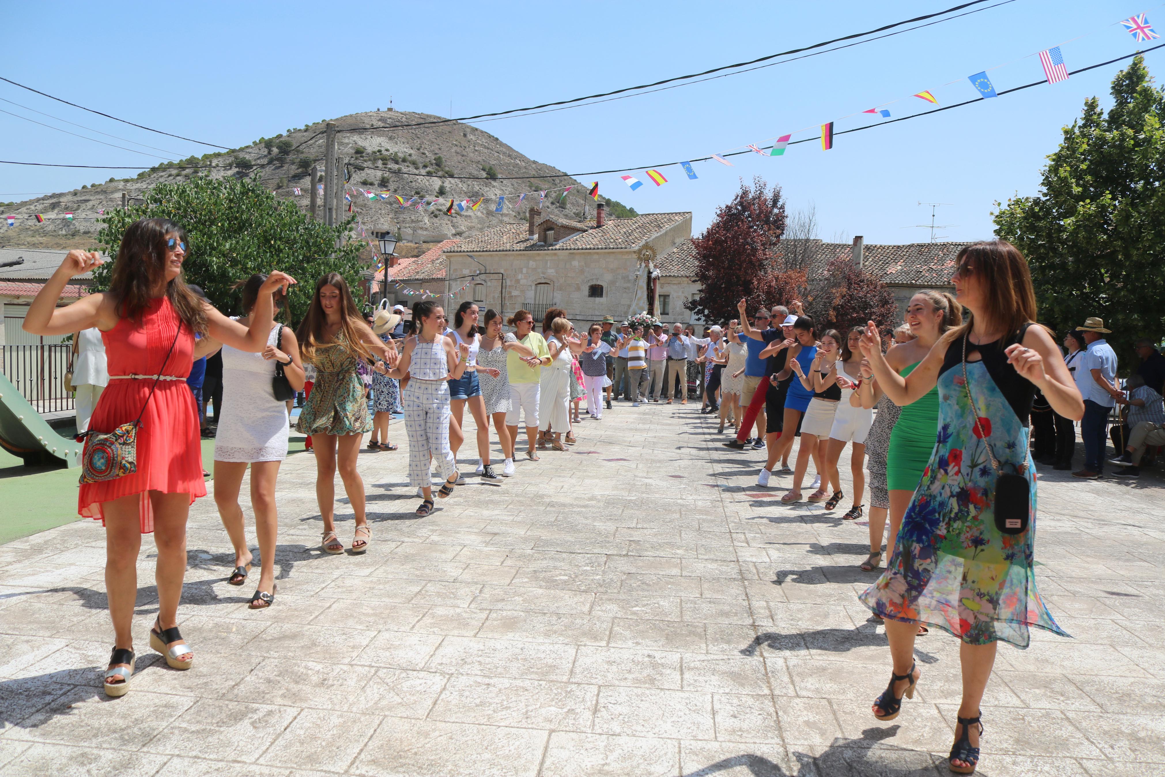 Cevico Navero celebró con todos los honores sus fiestas en honor de la Virgen del Carmen