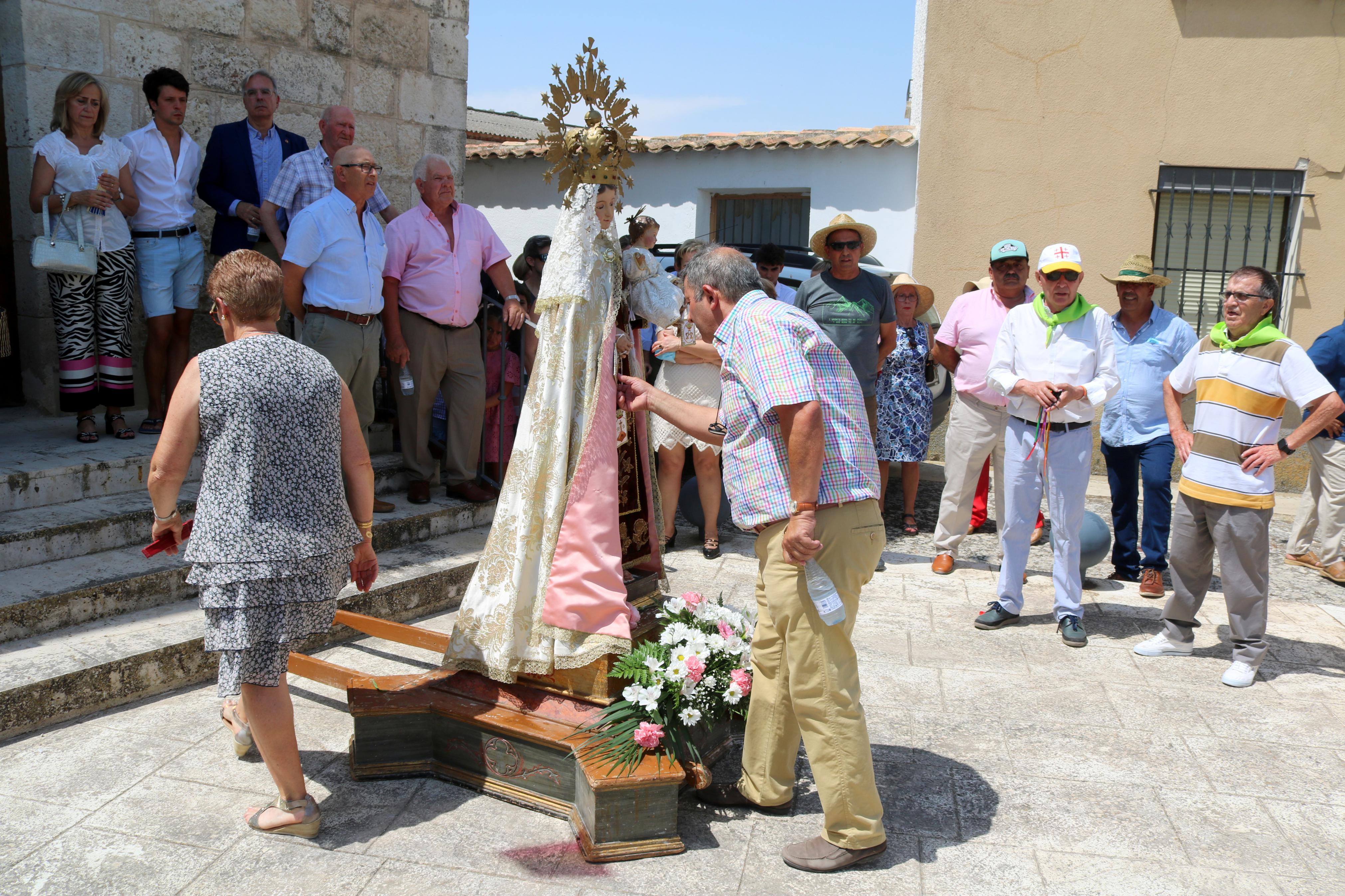 Cevico Navero celebró con todos los honores sus fiestas en honor de la Virgen del Carmen