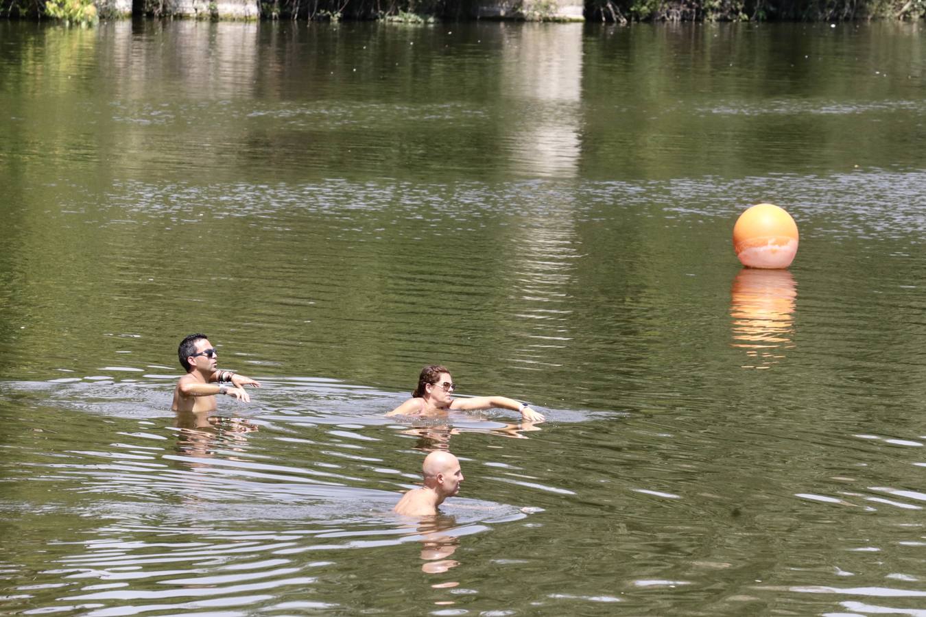 Fotos: El agua del Pisuerga en las Moreras, no apta para el baño