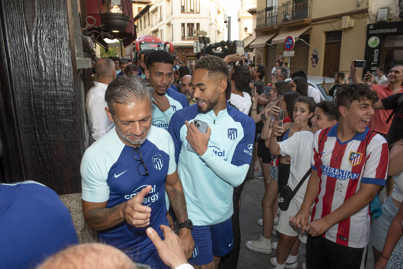 Llegada del Atlético de Madrid a Segovia.