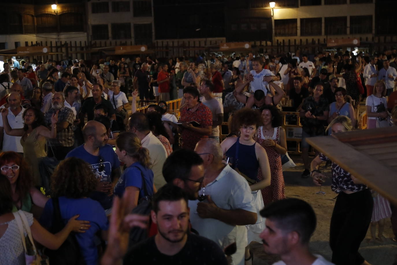 Fotos: Celebración de los 40 años de Ribera del Duero en Peñafiel