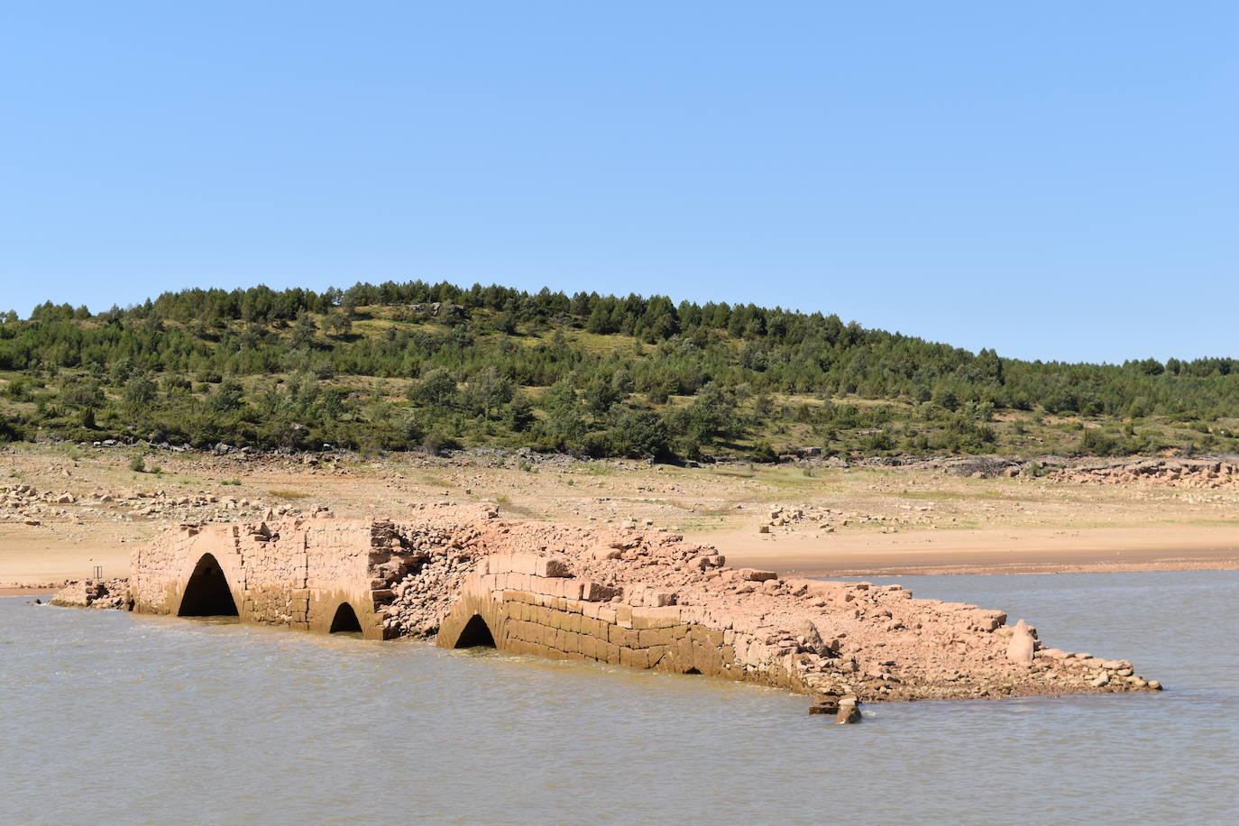 Fotos: Los pueblos inundados por el pantano de Aguilar afloran de nuevo