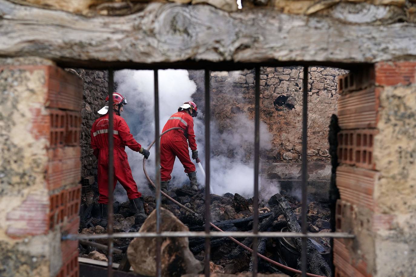 Fotos: Fuego en la comarca del Arlanza (Burgos)
