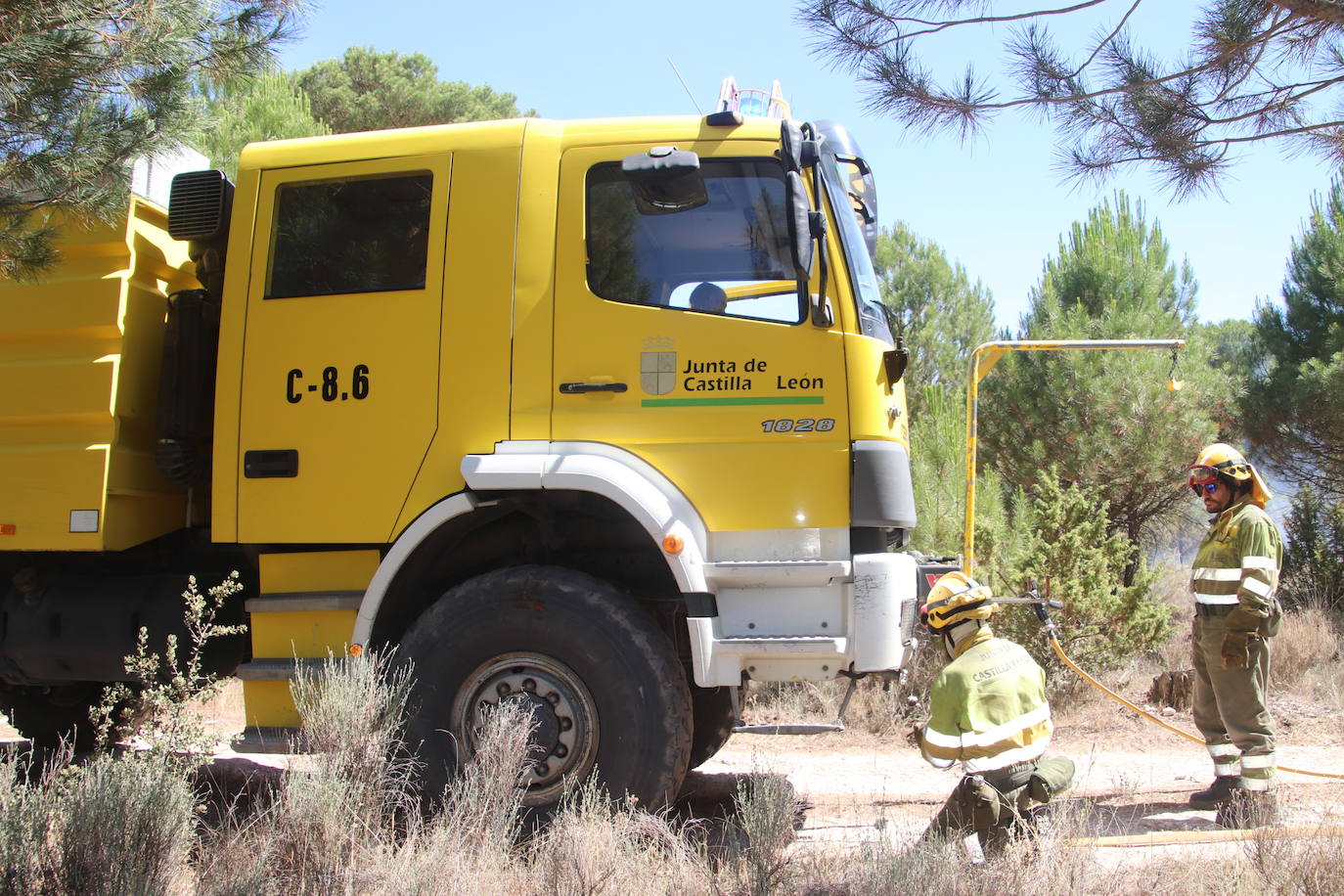 Imagen del incendio declarado en Cuéllar.