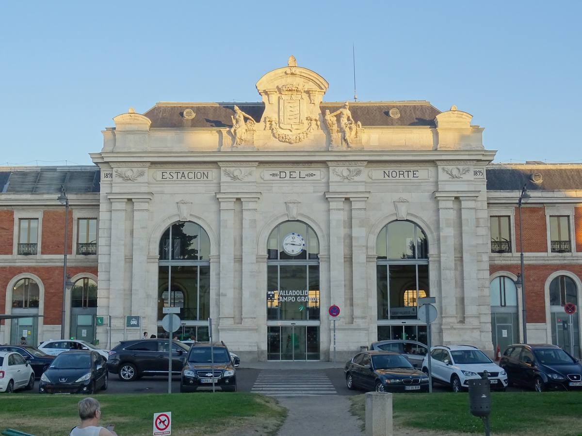 Estación de trenes Campo Grande de Renfe.