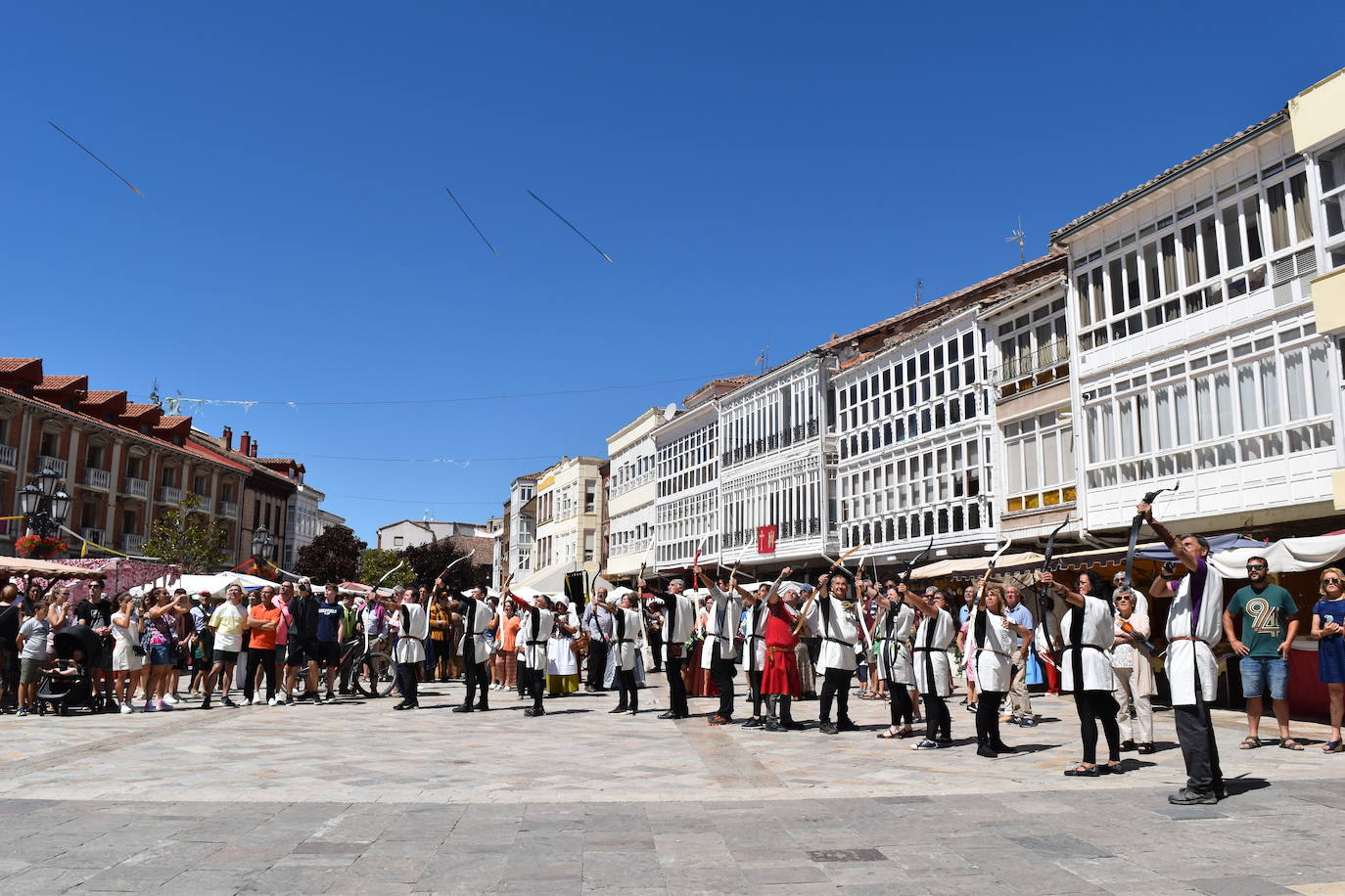 El 29 de julio de 1522 el monarca visitó la villa norteña y fue recibido por el Marqués de Aguilar y su esposa. 