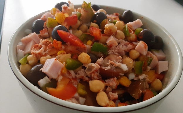 Ensalada de verano con legumbre