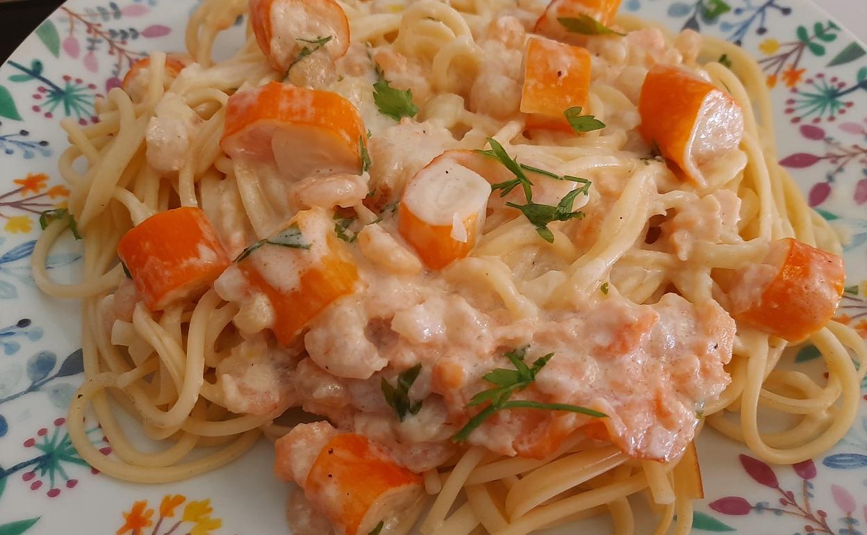 Receta de espaguetis con salmón y surimi | El Norte de Castilla
