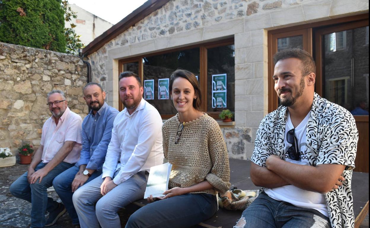 Presentación de la guía en la biblioteca de Aguilar.
