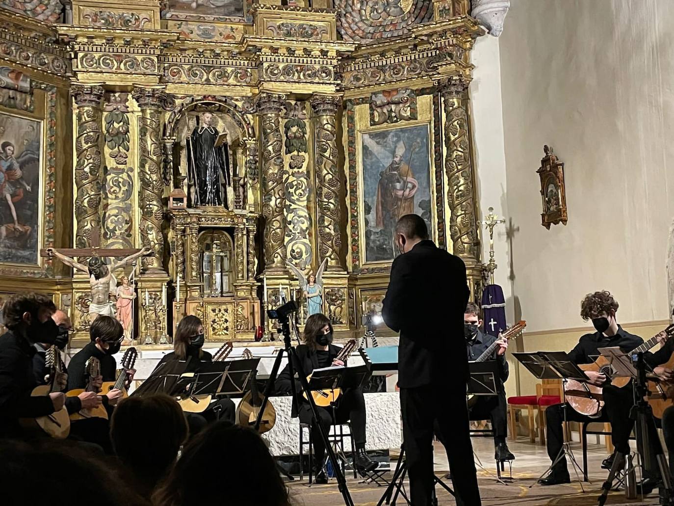 Concierto de la orquesta en la iglesia de Fuentesaúco las pasadas navidades.