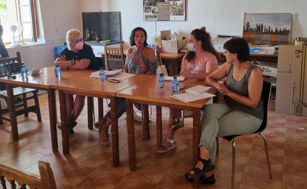 Mesa redonda sobre discapacidad en el medio rural 