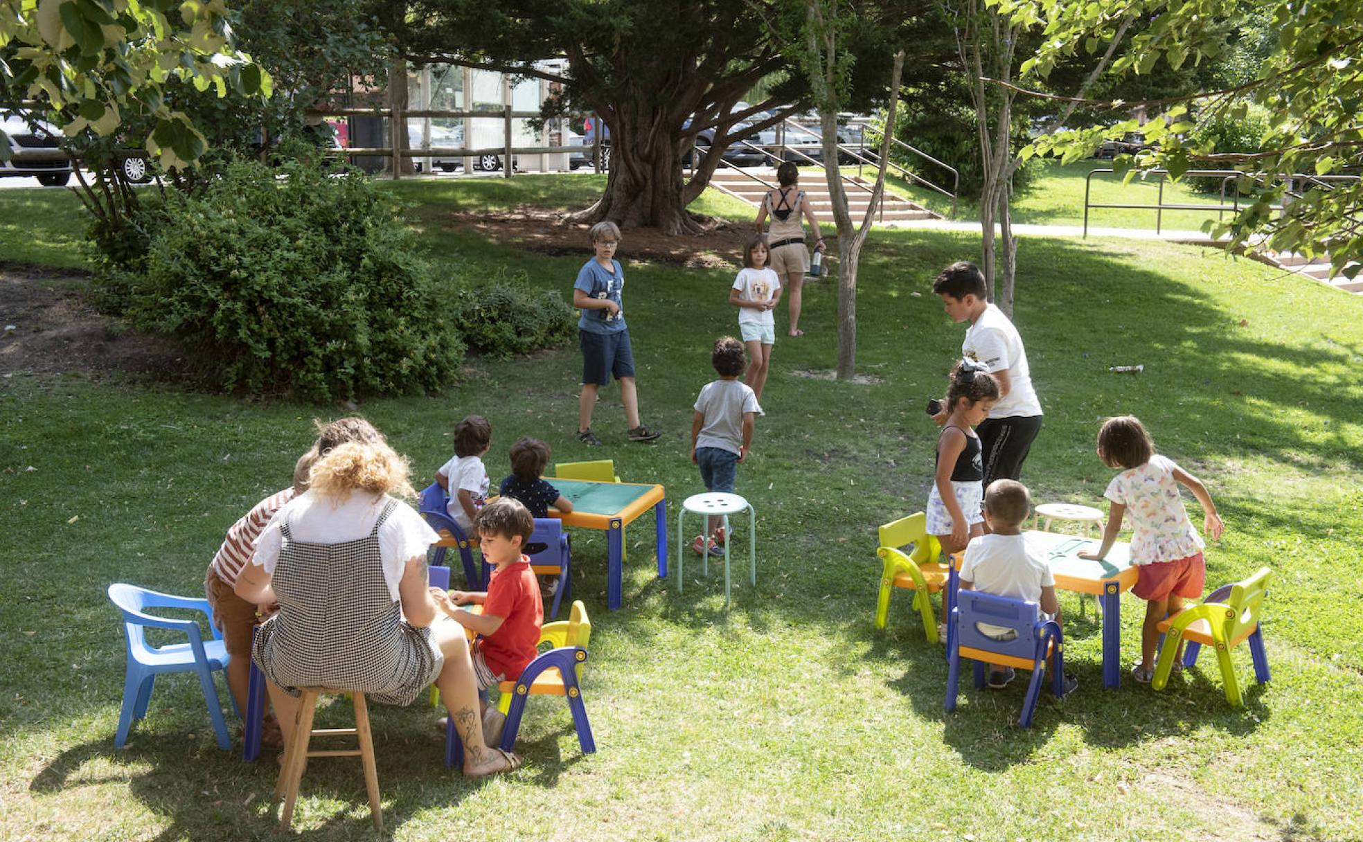 Uno de los talleres organizados en la zona de lectura. 