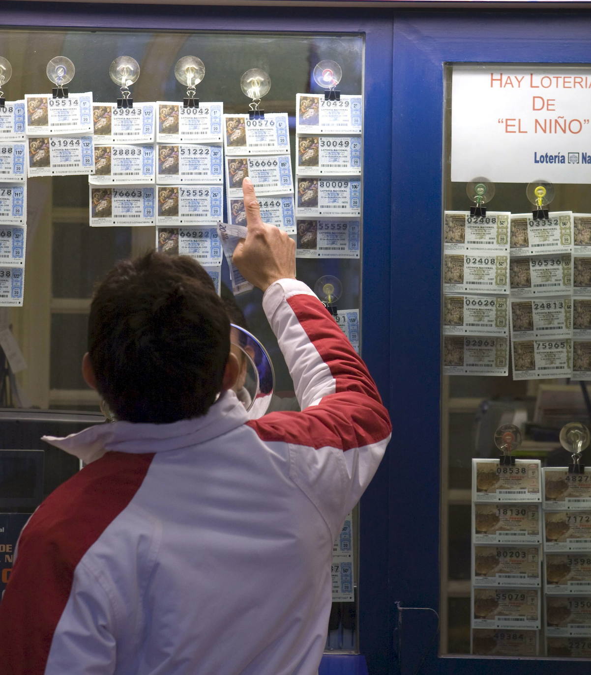 El primer premio de la Lotería Nacional deja 300.000 euros en Aguilar