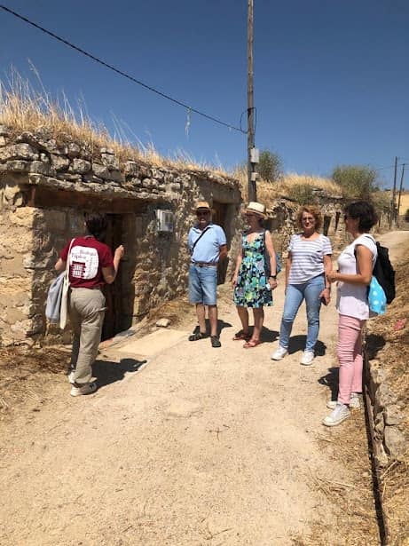 El Barrio de Bodegas de Torquemada es un reclamo turístico en la localidad