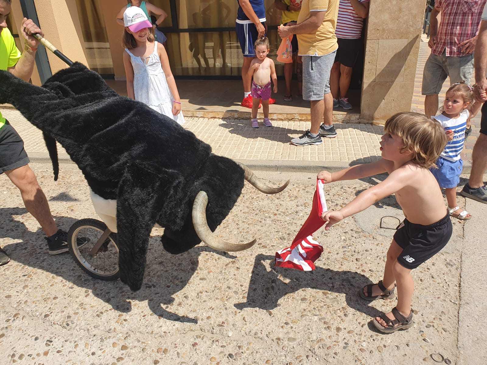 Fotos: Doñinosde Salamanca disfruta de sus fiestas pese al calor