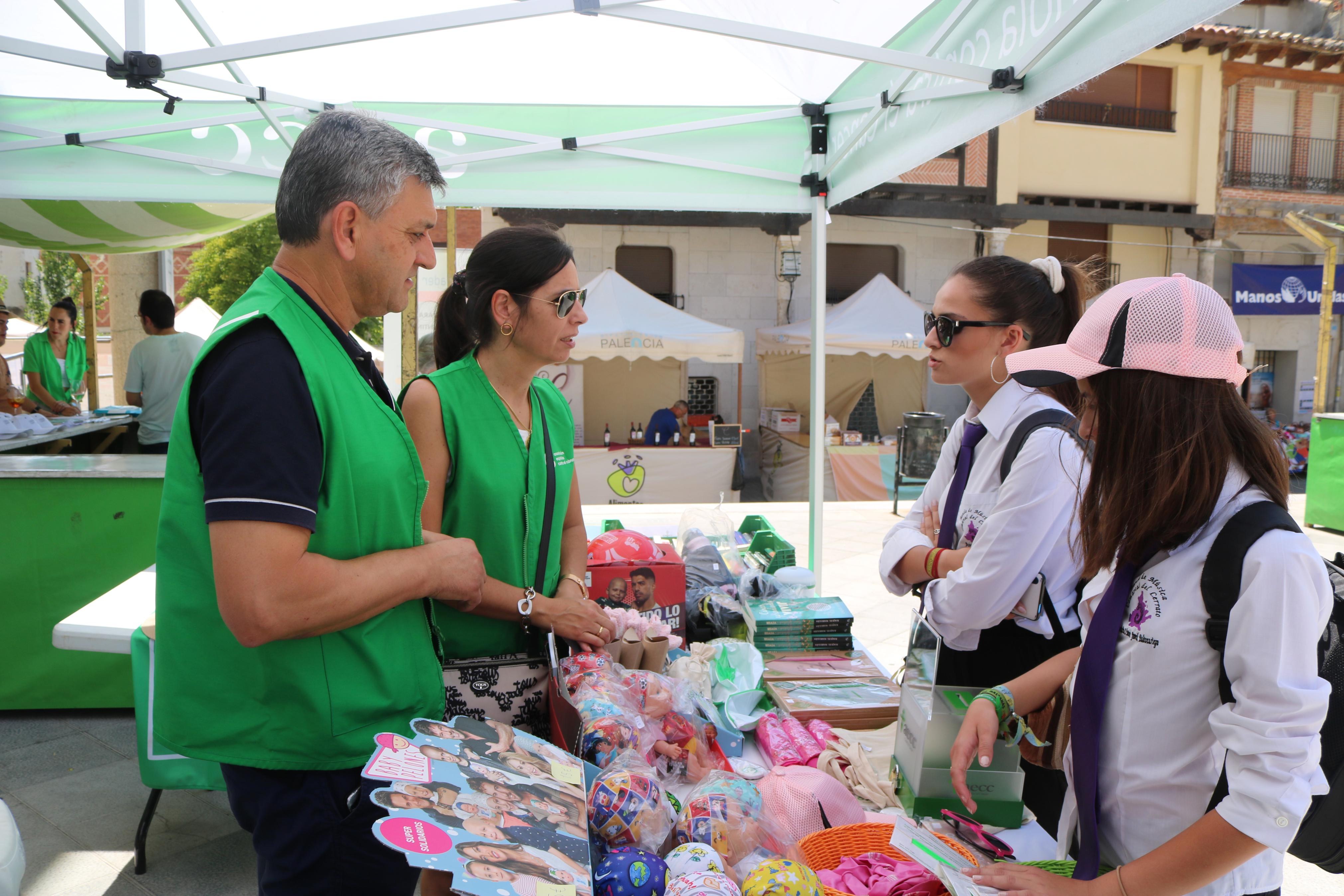 Numerosos cerrateños acudieron a la capital del Cerrato para disfrutar de una animada Feria