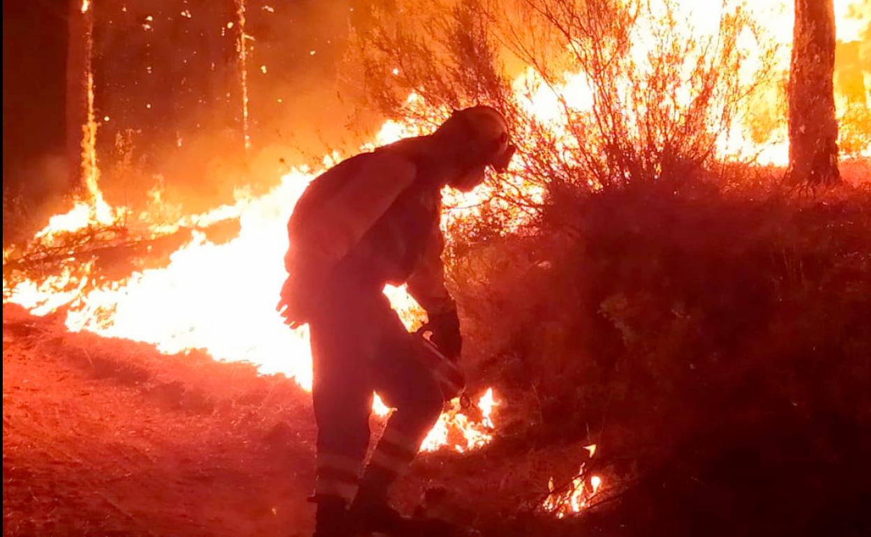 Incendio en Santa Cruz del Valle. 