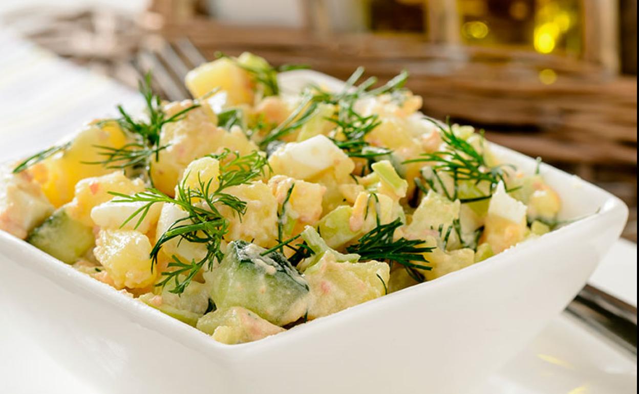 Receta de ensalada fría de bacalao, patatas y huevo