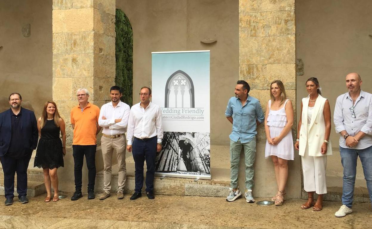 Participantes en la presentación del proyecto.