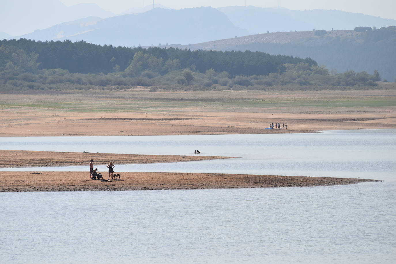 Fotos: La sequía muestra signos alarmantes en el pantano de Aguilar