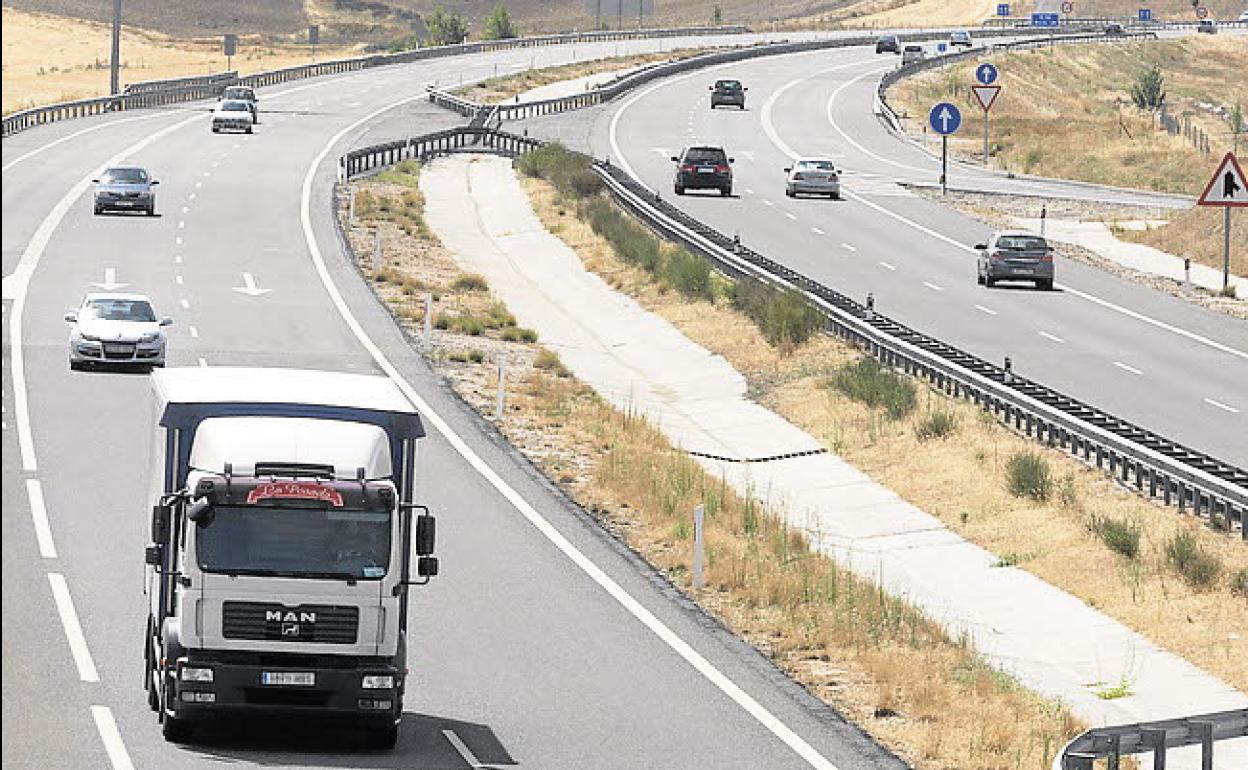 Autovía A 50 Avila-Salamanca. 