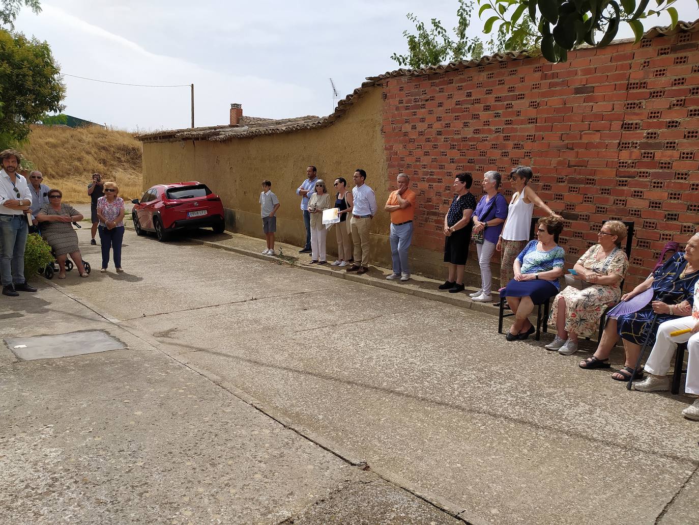 Fotos: El homenaje de Palazuelo de Vedija al vecino que murió en un campo de concentración nazi