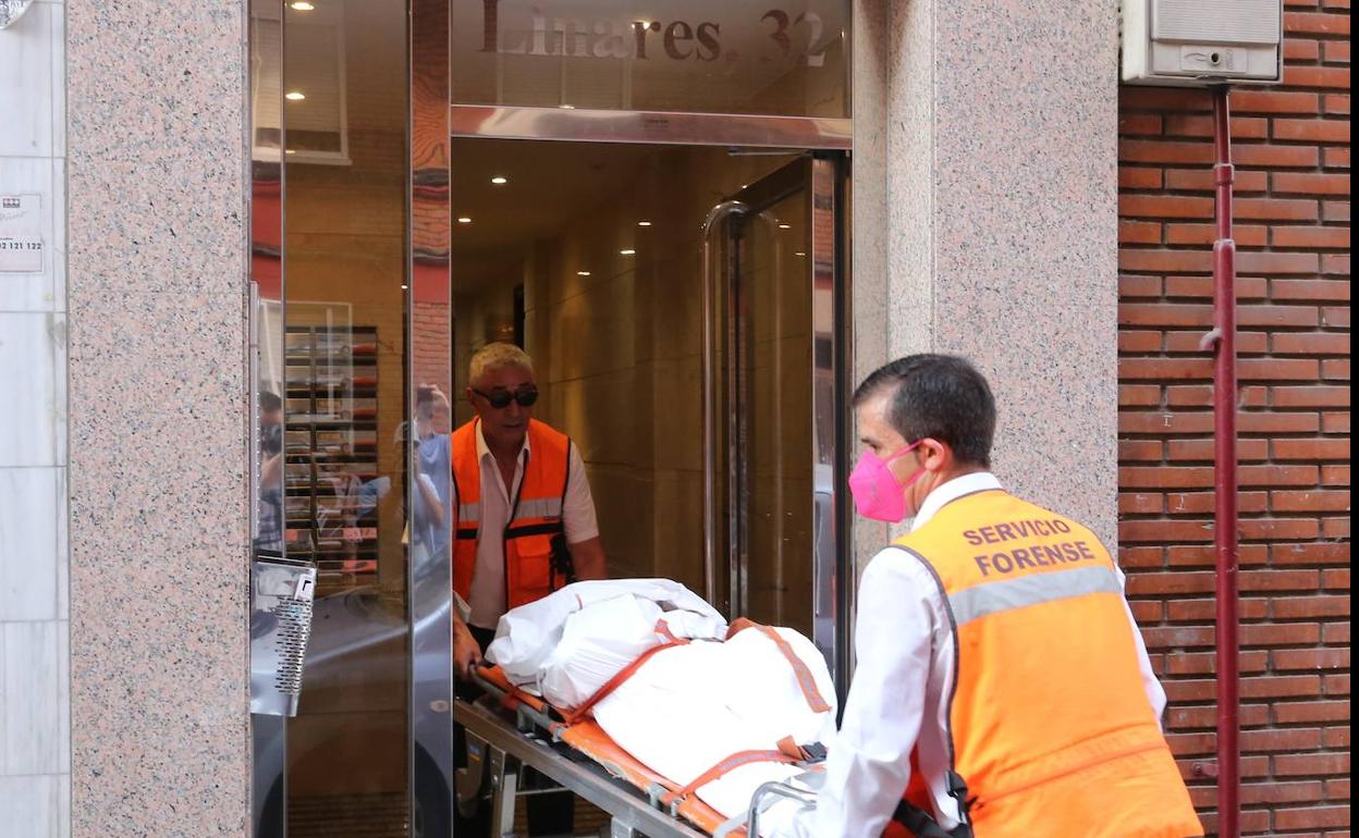 Sucesos en Valladolid: Cinco interrogantes en torno al triple crimen de La Rondilla