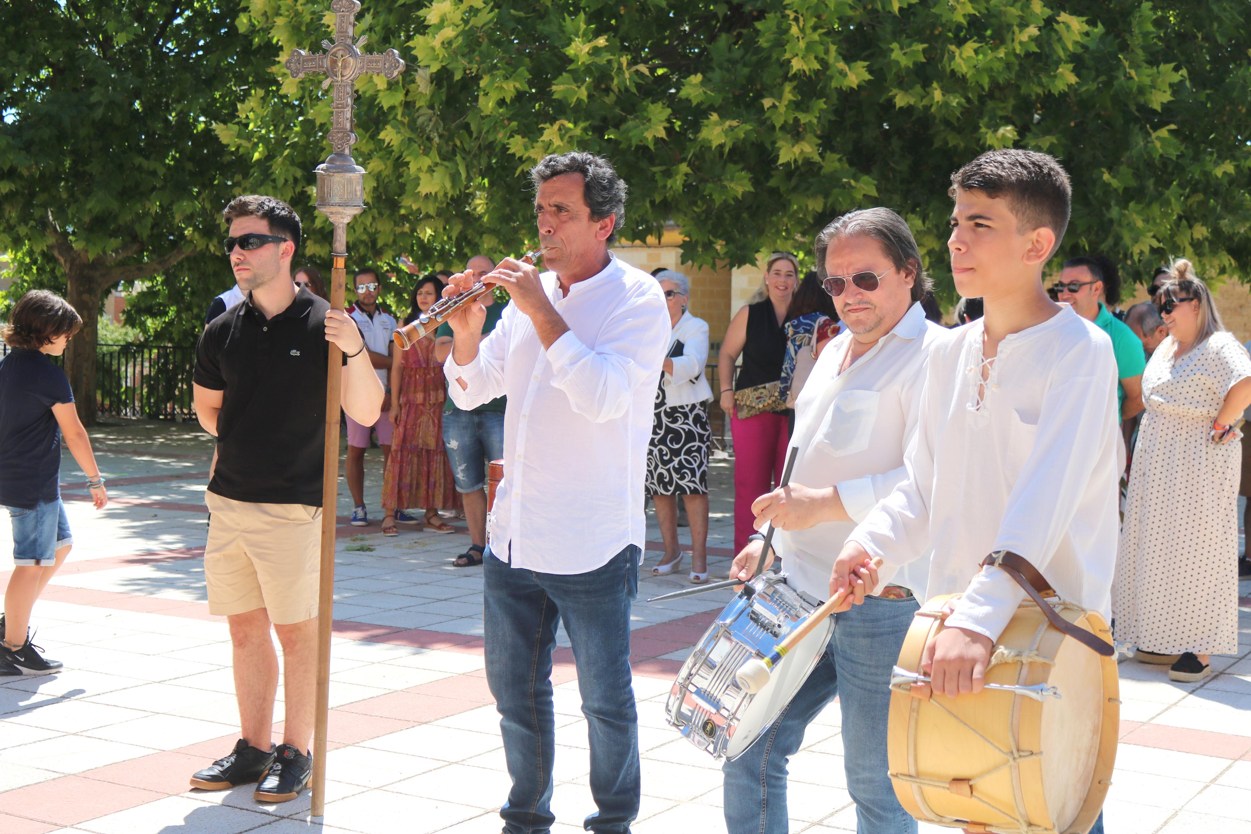 Villaconancio honra a su Patrona con la Jota de los Labradores