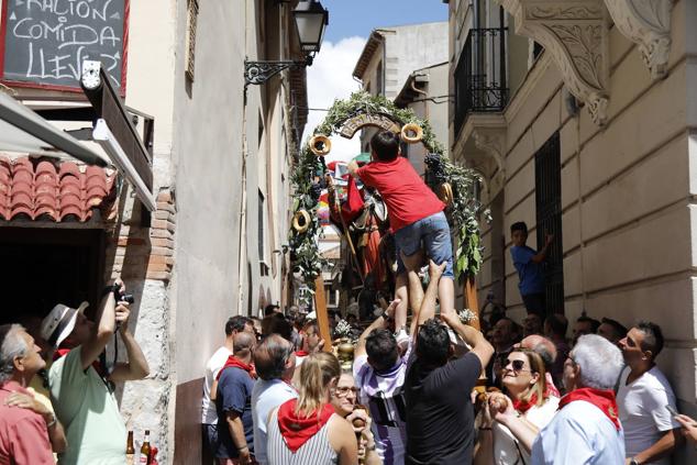 Fotos: Los vecinos de Peñafiel honran a San Roque