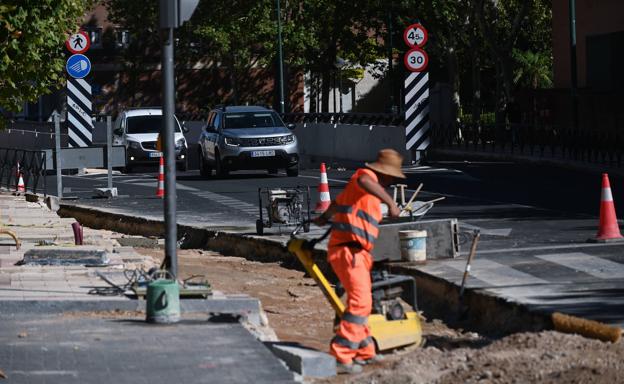 Un doble carril en la calle Nochevieja dará más fluidez en el túnel de Andrómeda hacia el centro