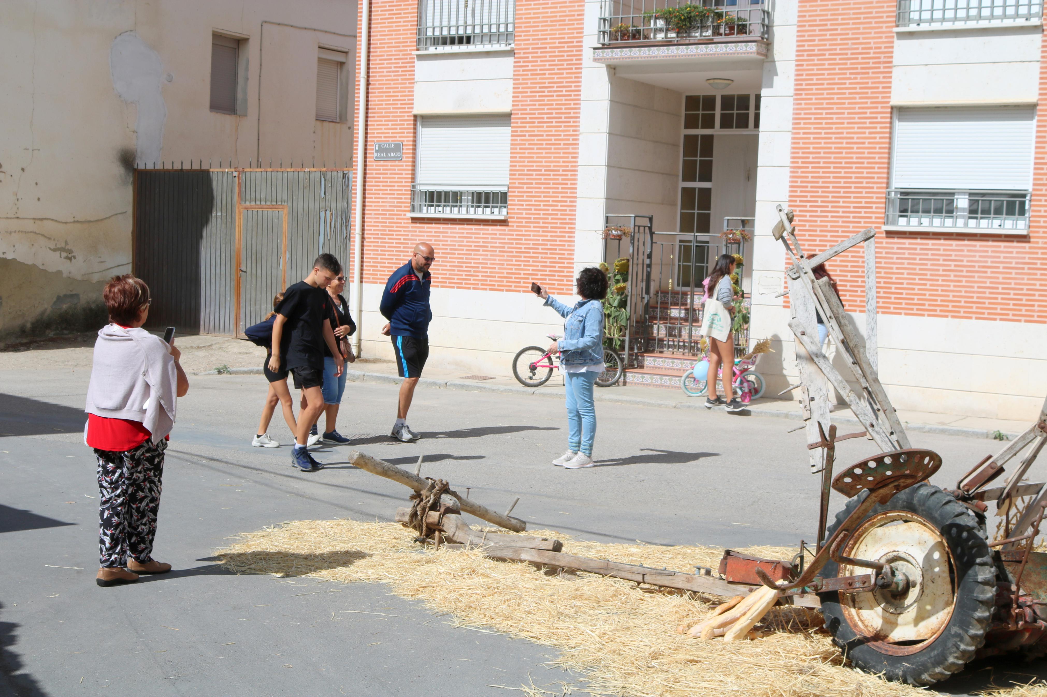 Vecinos y visitantes se volcaron con la Feria del Pan celebrada en Cobos de Cerrato