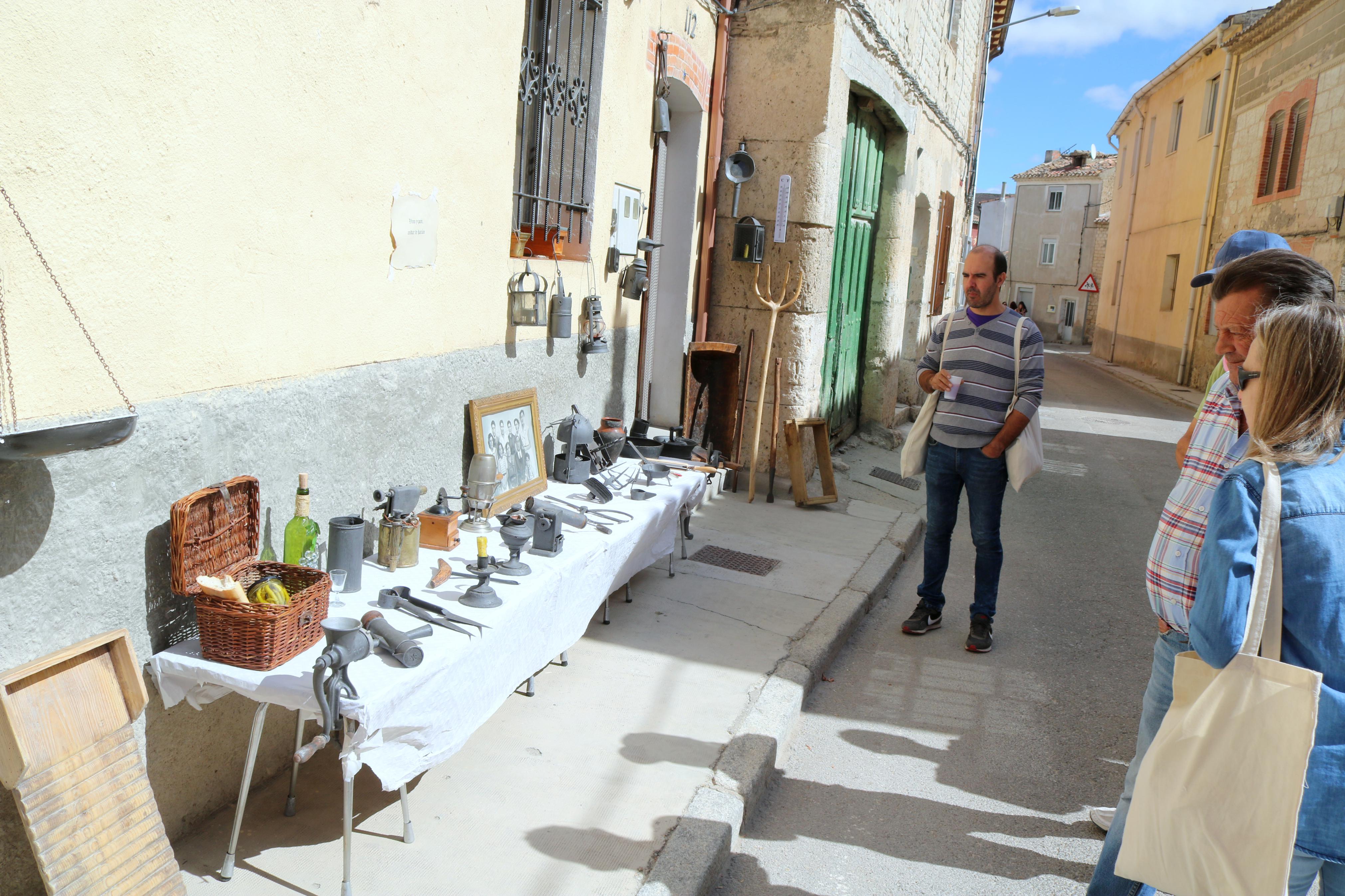 Vecinos y visitantes se volcaron con la Feria del Pan celebrada en Cobos de Cerrato