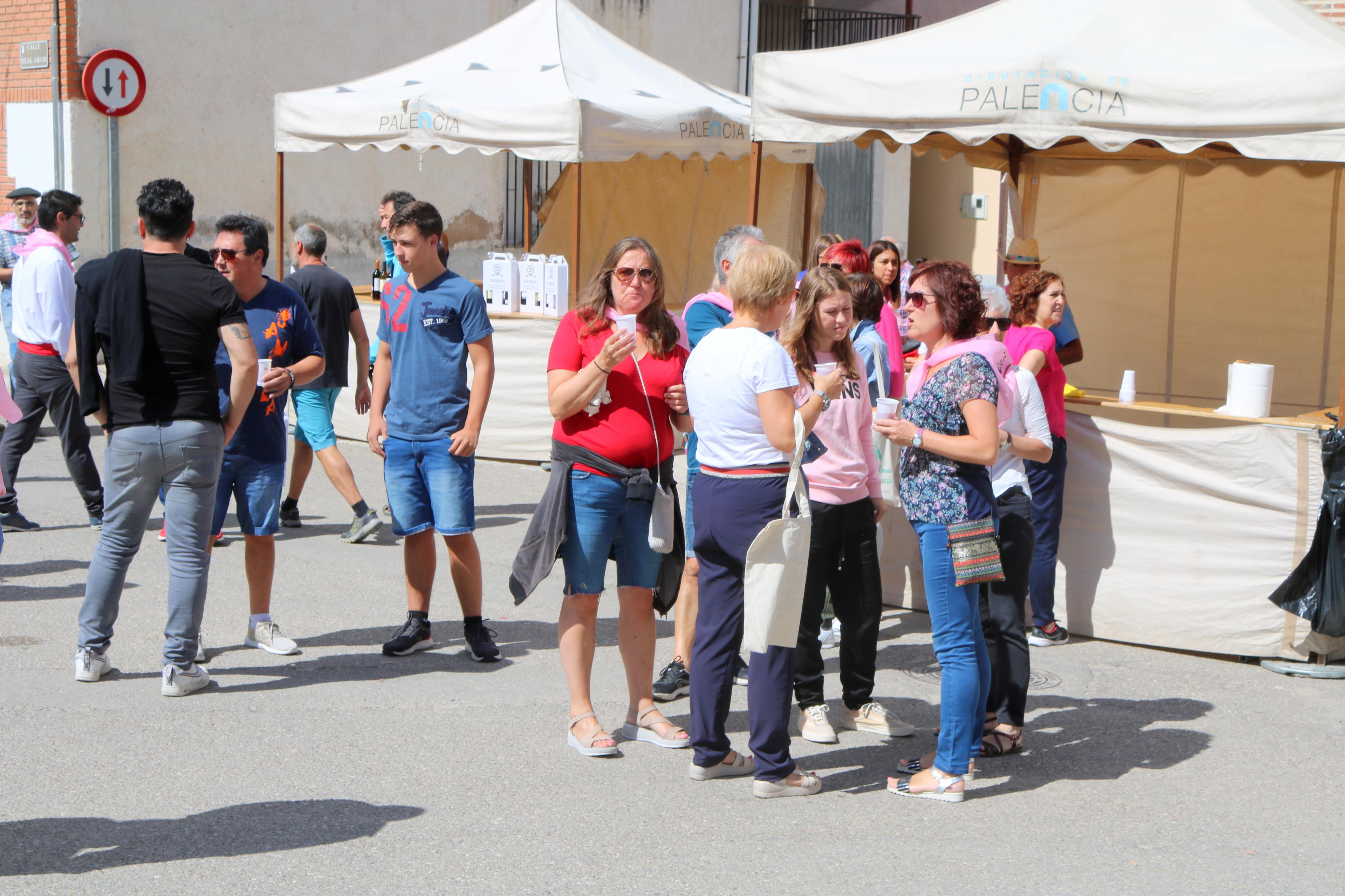 Vecinos y visitantes se volcaron con la Feria del Pan celebrada en Cobos de Cerrato